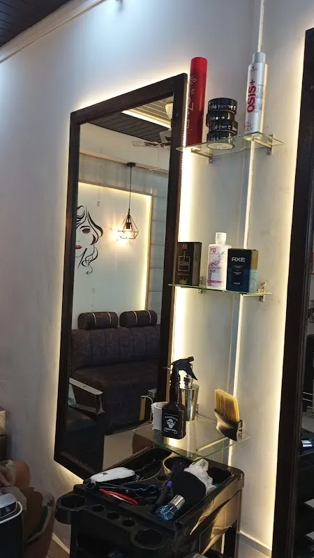 Gk The Family salon