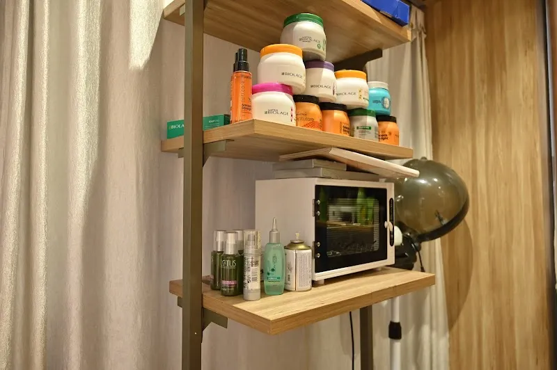RB Salon the Family: Best Salon In Howrah
