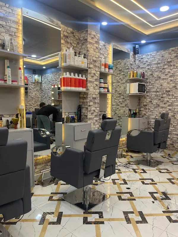 RB Salon the Family: Best Salon In Howrah