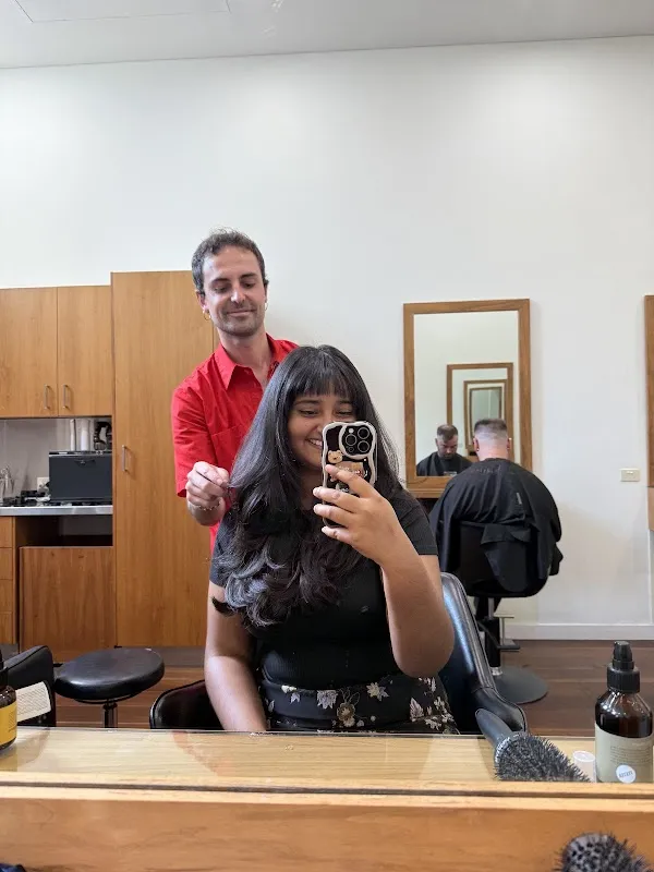 Daly Salon