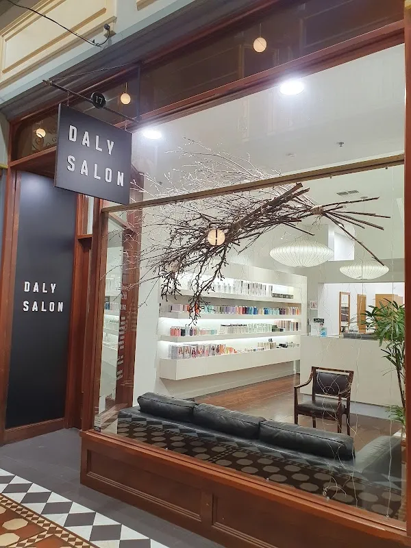 Daly Salon