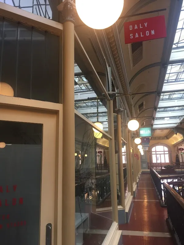 Daly Salon