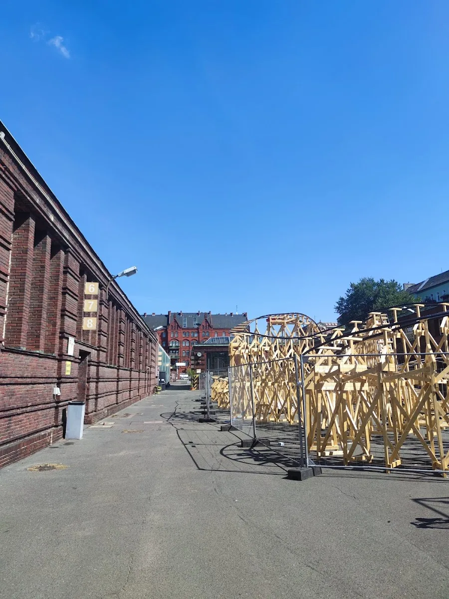 Tanzfabrik Berlin Schule