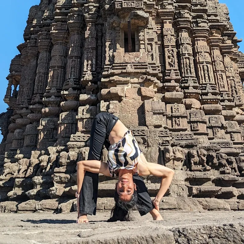 Shree Ashtayog ( Yoga & Fitness Class by @modern_yogi_gymnast - Amruta Sinkar )