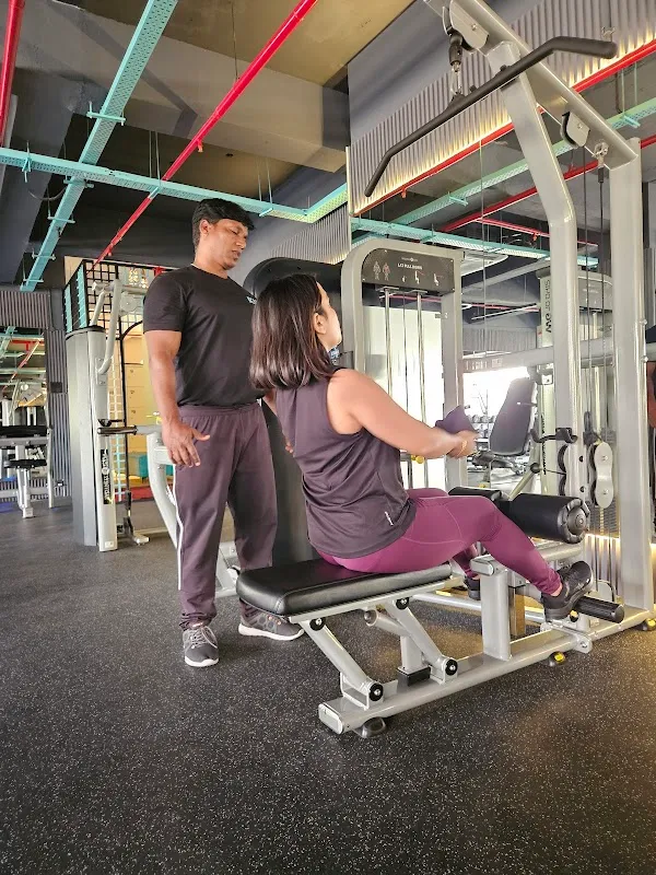 4FIT GYM - EMPOWERING BODIES