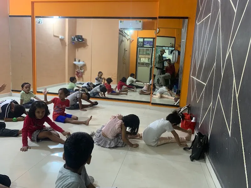 Pop Boys Dance Studio