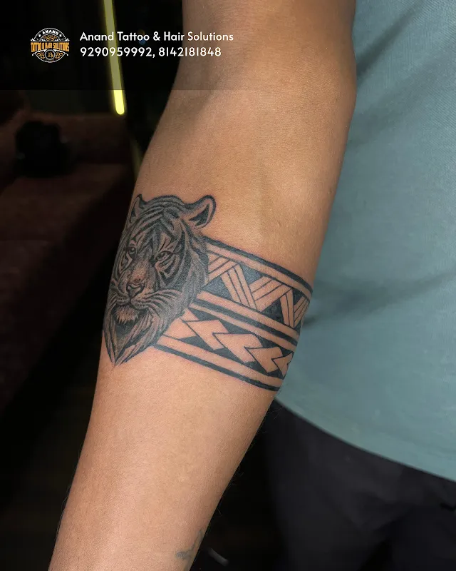 Anand Tattoo and Hair Solutions