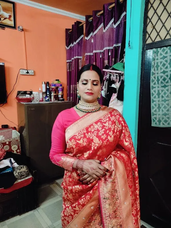 Shadow Makeovers Salon