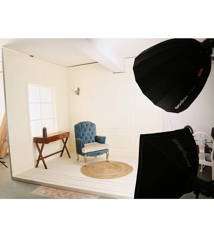 Metro Studio - Fashion Photography Studio , Production and Photography Studio on Rent