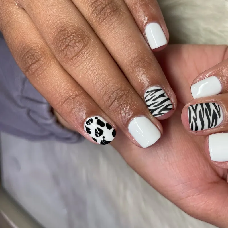 Dorka's Hair & Nail Salon/Barbershop