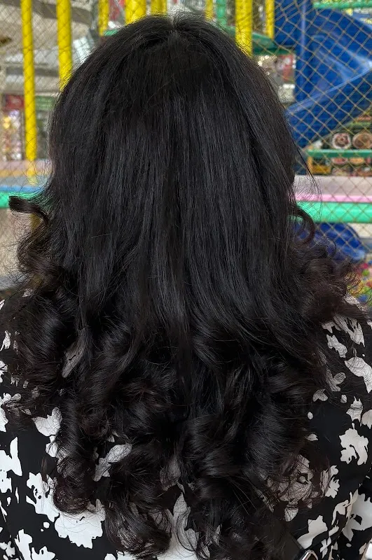Deep Unisex Salon