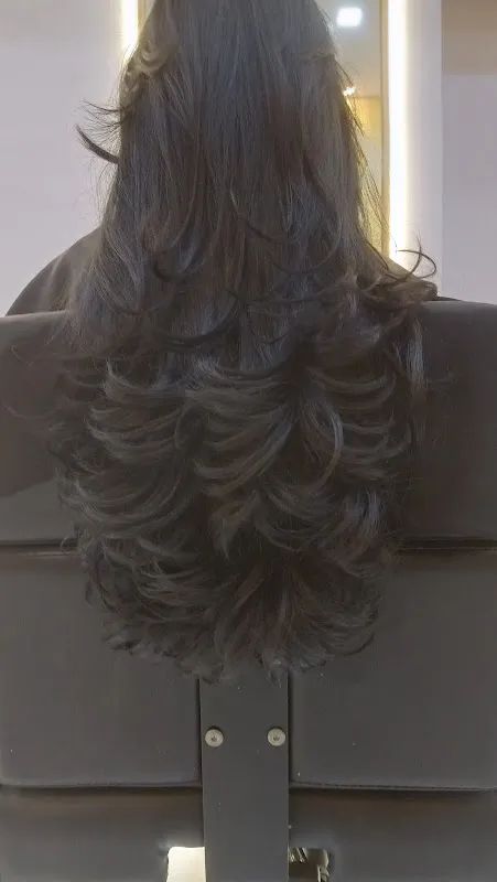 Deep Unisex Salon