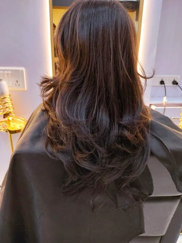 Deep Unisex Salon