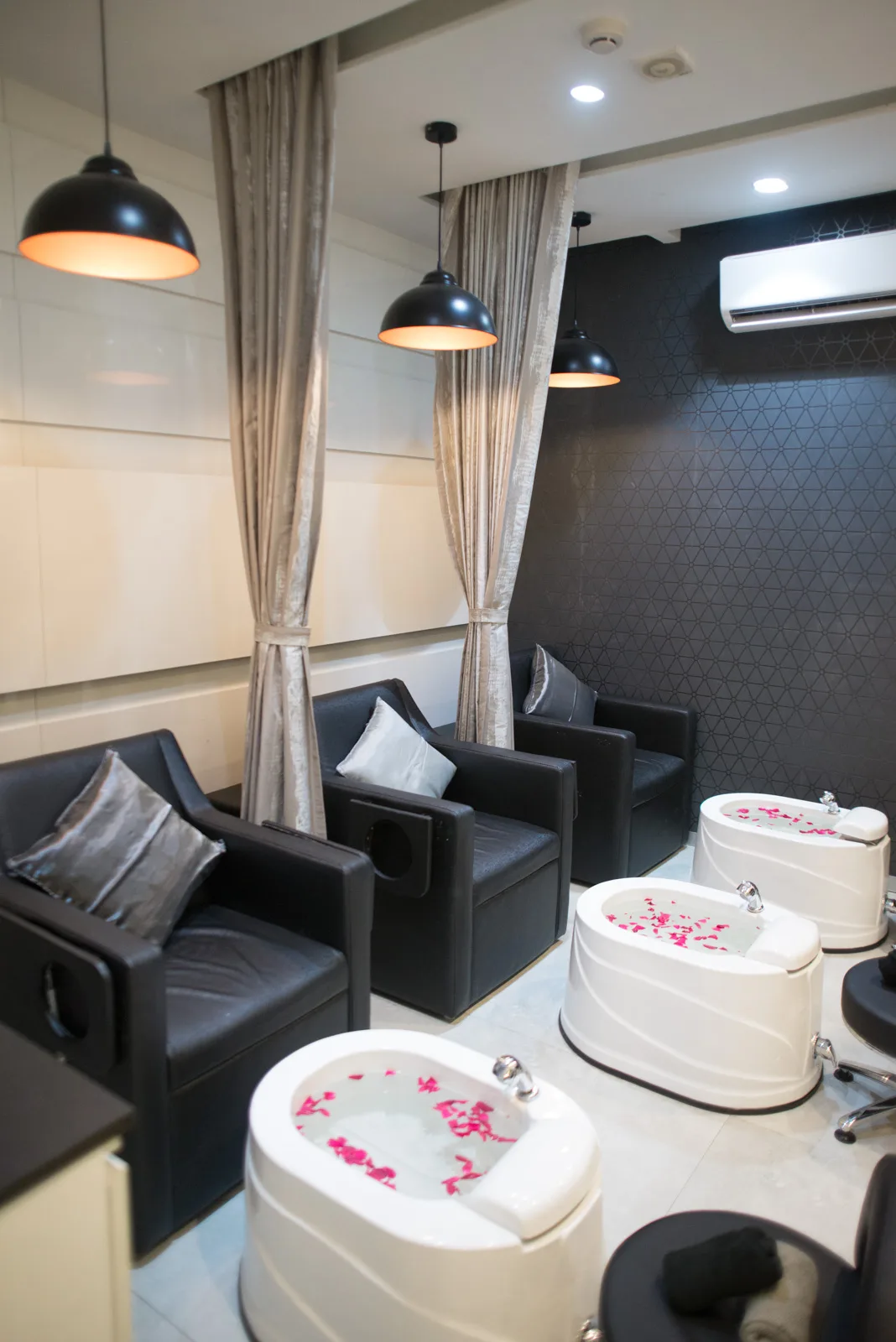 Bounce Unisex Salon, Adyar