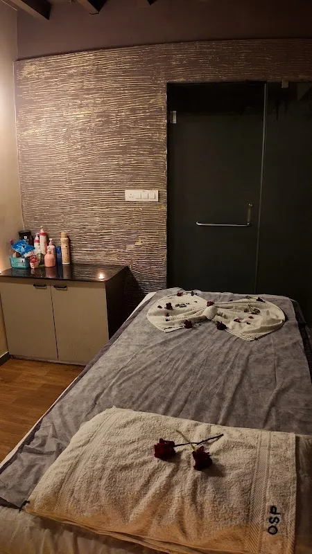 Oceanic Spa In Lower Parel