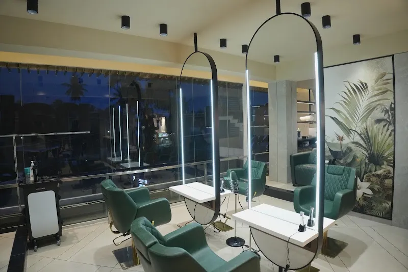 Naturals Signature Salon