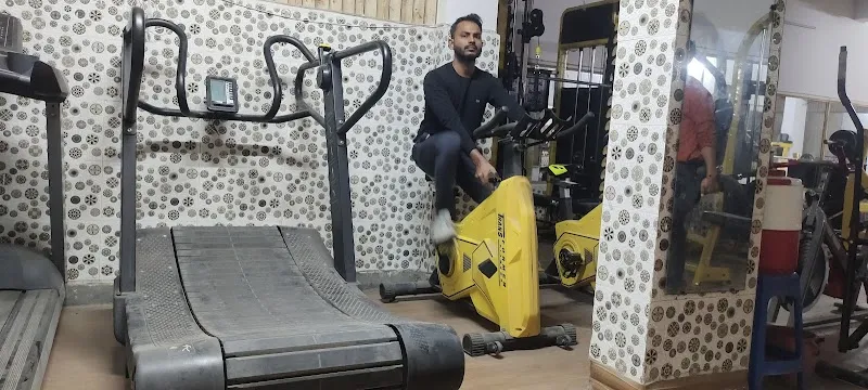 Marut Gym & Fitness Center Gym In Laxmi Nagar)