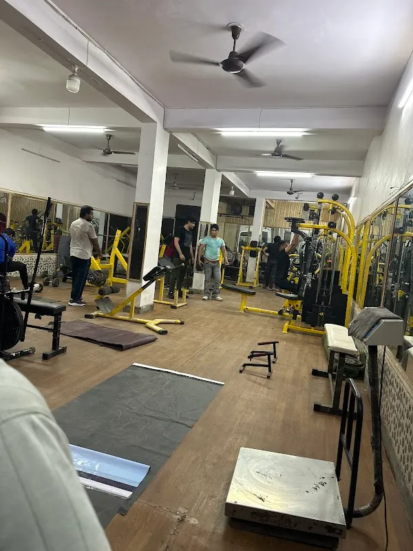 Marut Gym & Fitness Center Gym In Laxmi Nagar)