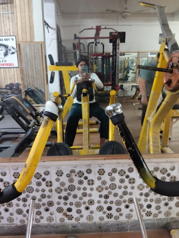 Marut Gym & Fitness Center Gym In Laxmi Nagar)