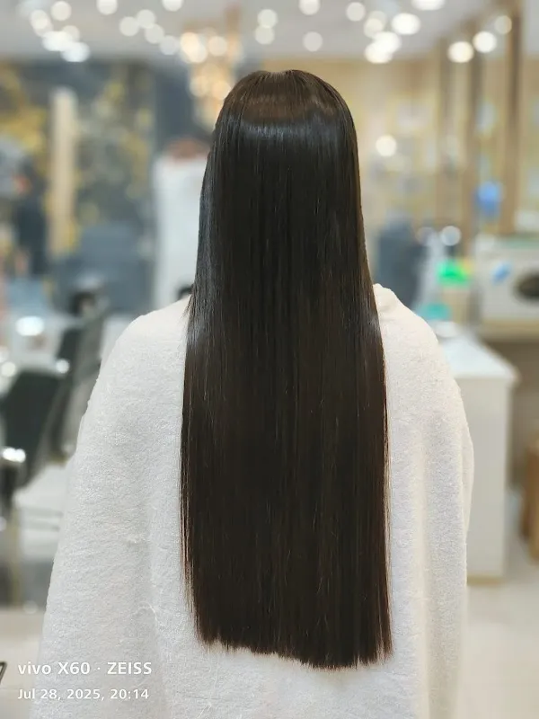 Regalia Unisex Salon