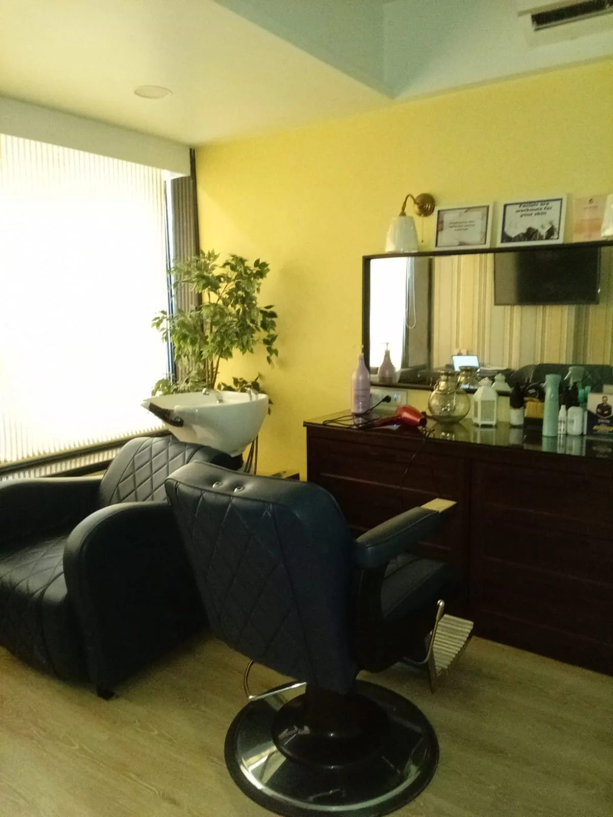 Sneha’s Salon