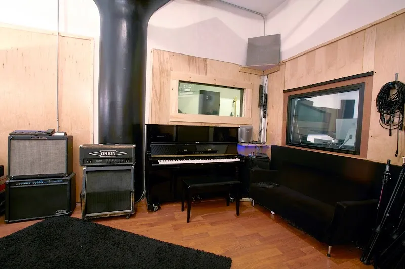 Mirrortone Studios