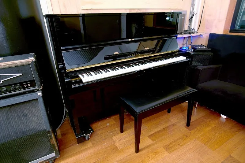 Mirrortone Studios