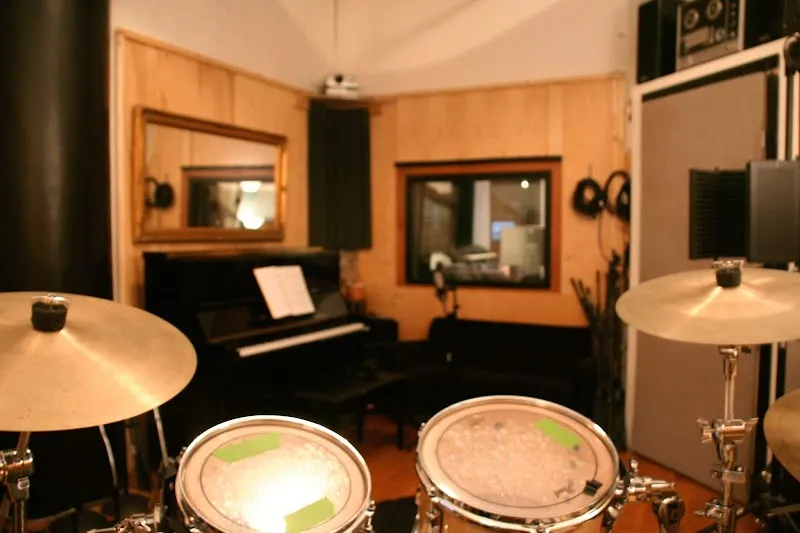 Mirrortone Studios