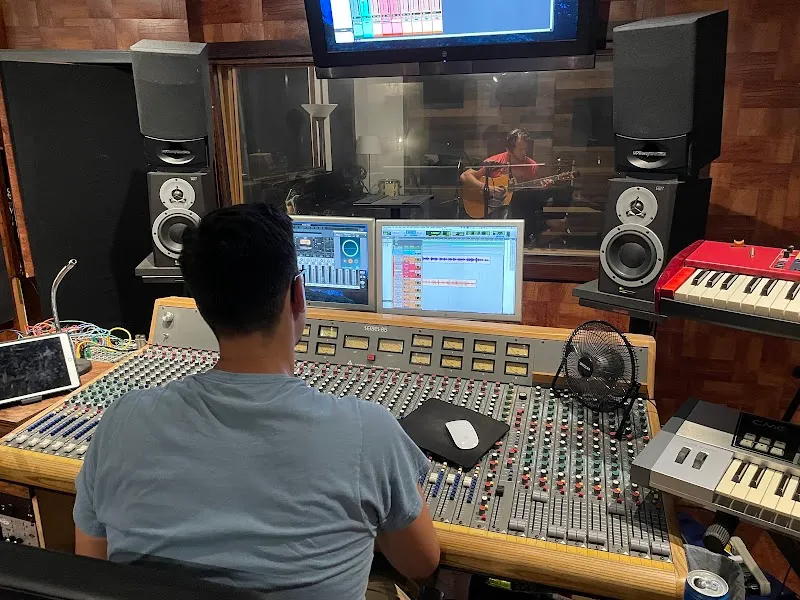 Mirrortone Studios