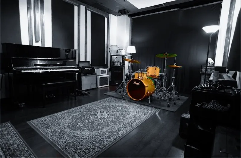 Mirrortone Studios