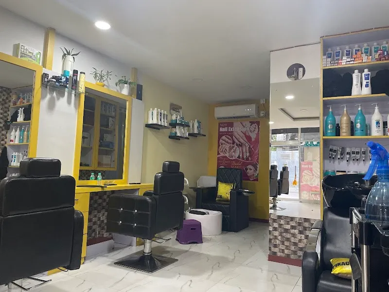 Hair Confident Family Salon, Patel Road Pradhan Nagar. Siliguri
