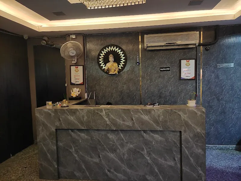 Glow Luxury Spa | Spa in kirti nagar