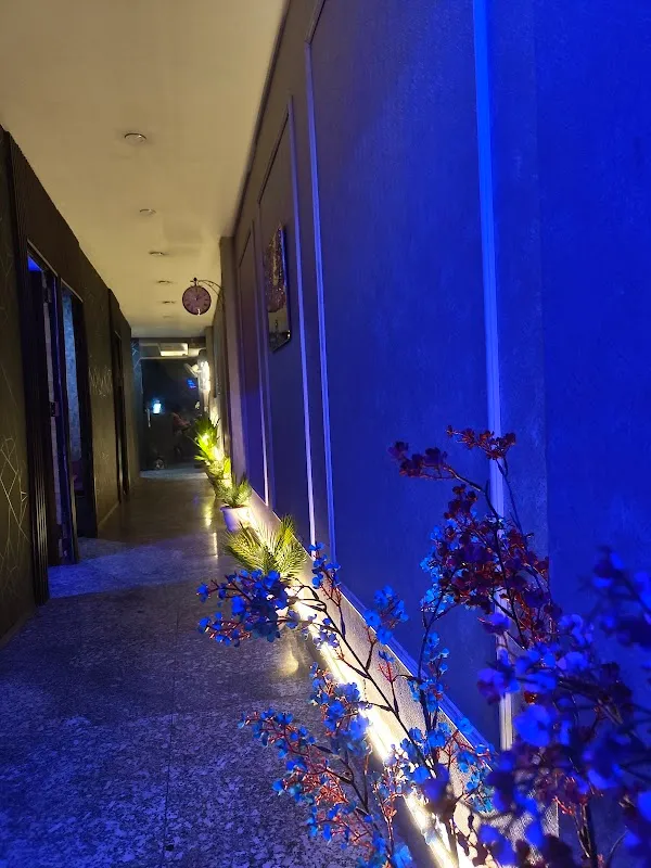 Glow Luxury Spa | Spa in kirti nagar