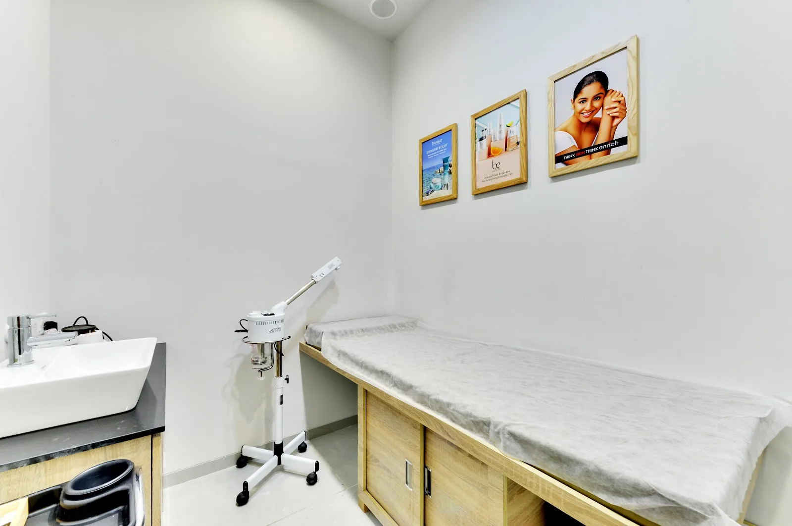 Enrich Salon Matunga Tulsi Pipe Road