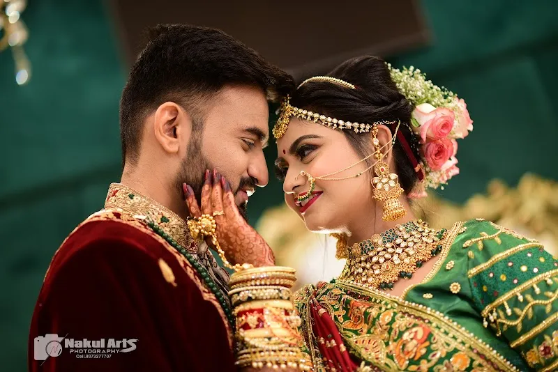 Nakul Arts * Photo Studio * Digital Photo Lab * Photo Frames