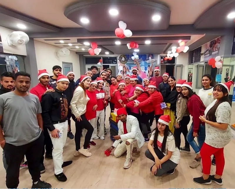 PREMIUM FITNESS GYM