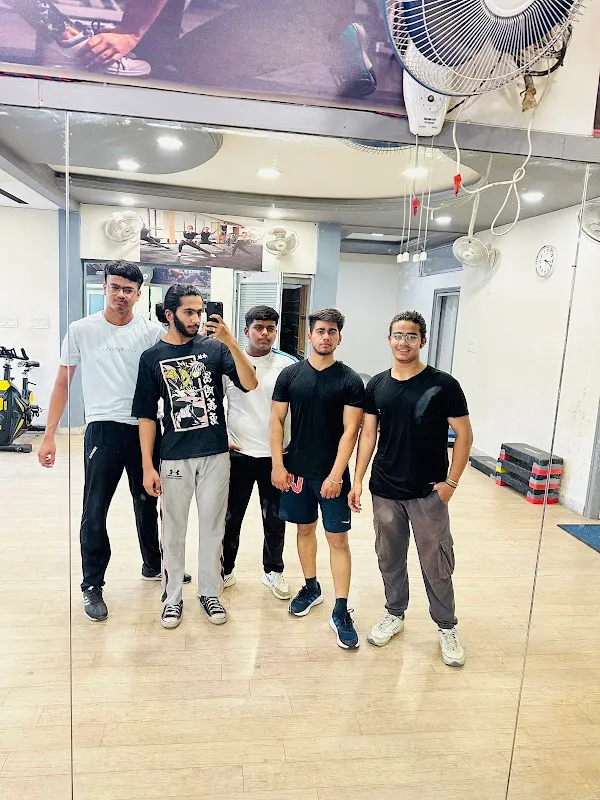 PREMIUM FITNESS GYM