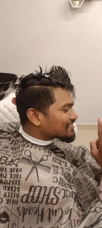 VJ FAMILY SALON