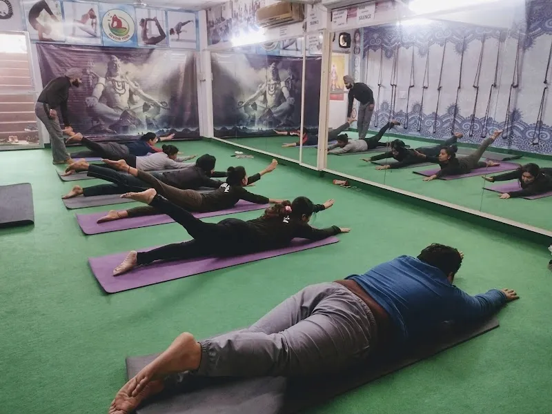 DIVINE INSTITUTE OF YOGA & PILATES