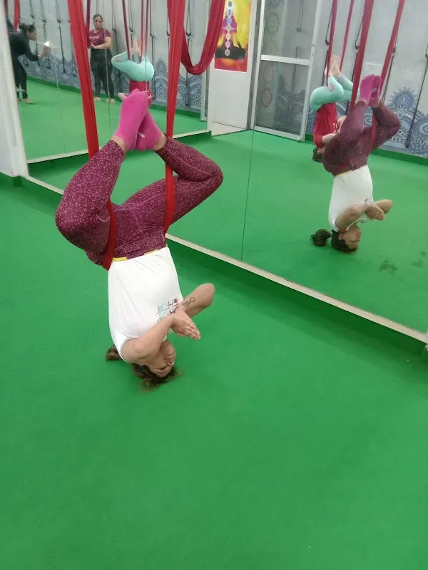 DIVINE INSTITUTE OF YOGA & PILATES