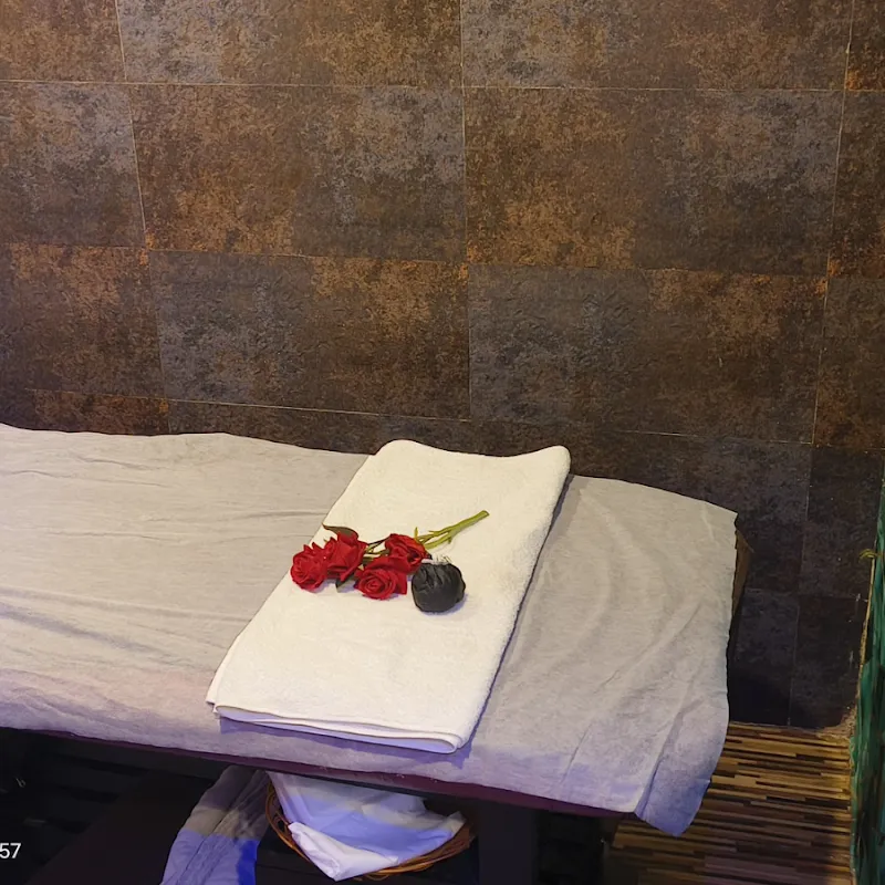 Wave Wellness spa | Massage Spa | Kandivali West