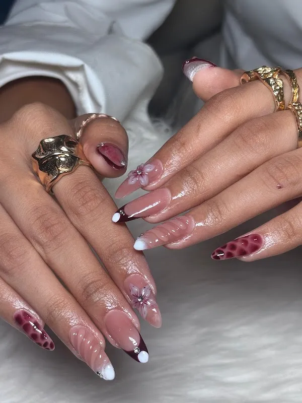 Kii Beauty Salon | Unisex | Hair | Nail | Makeup Vijayanagar