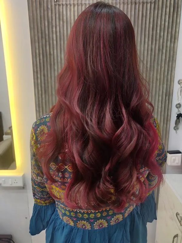Raydiance by Monika,Unisex Beauty Salon