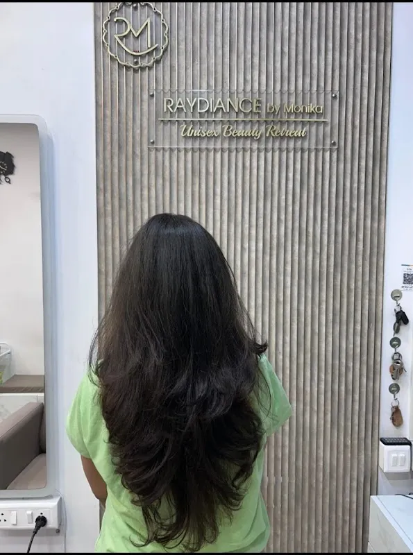 Raydiance by Monika,Unisex Beauty Salon