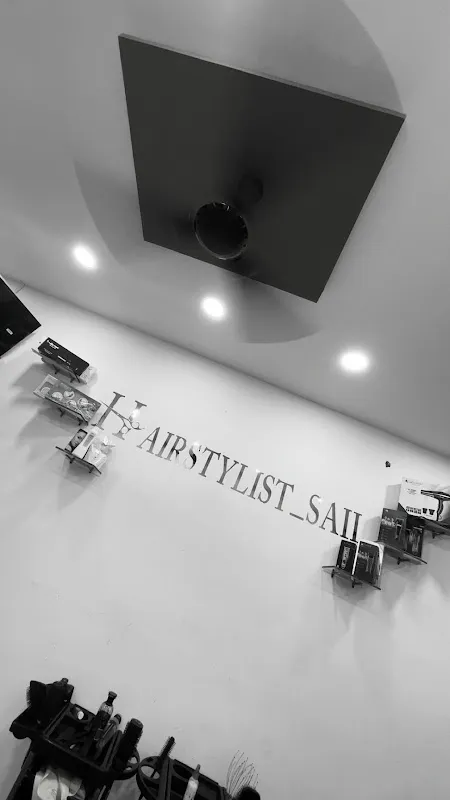 Blond The Unisex Salon & Academy