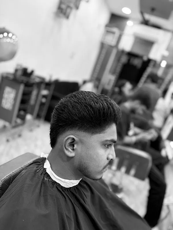 Blond The Unisex Salon & Academy