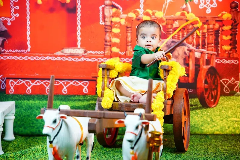 Little Poses Kids Photography Studio