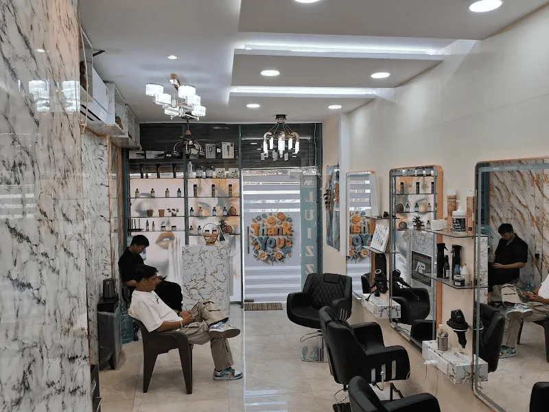 Luizz's Salon & Academy | Unisex Salon