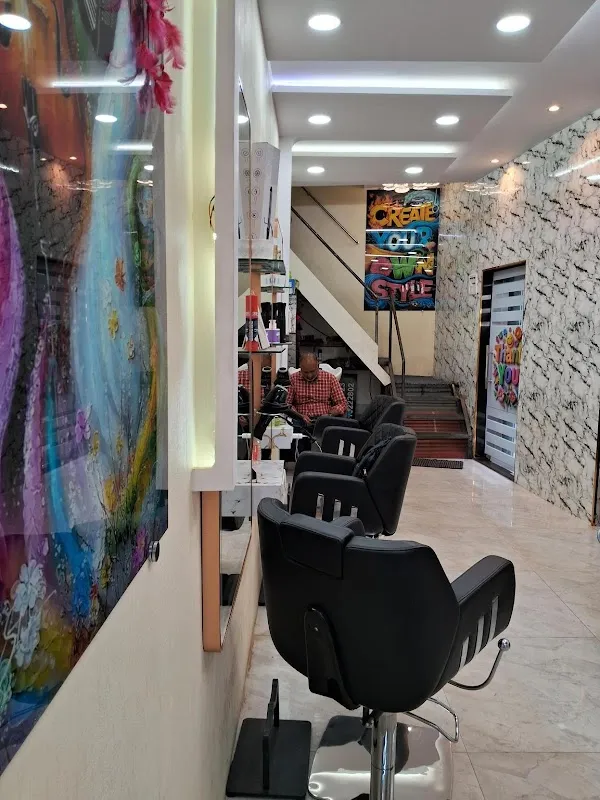 Luizz's Salon & Academy | Unisex Salon
