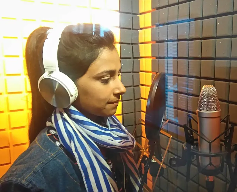 PINE THORN PRODUCTIONS MUSIC STUDIO